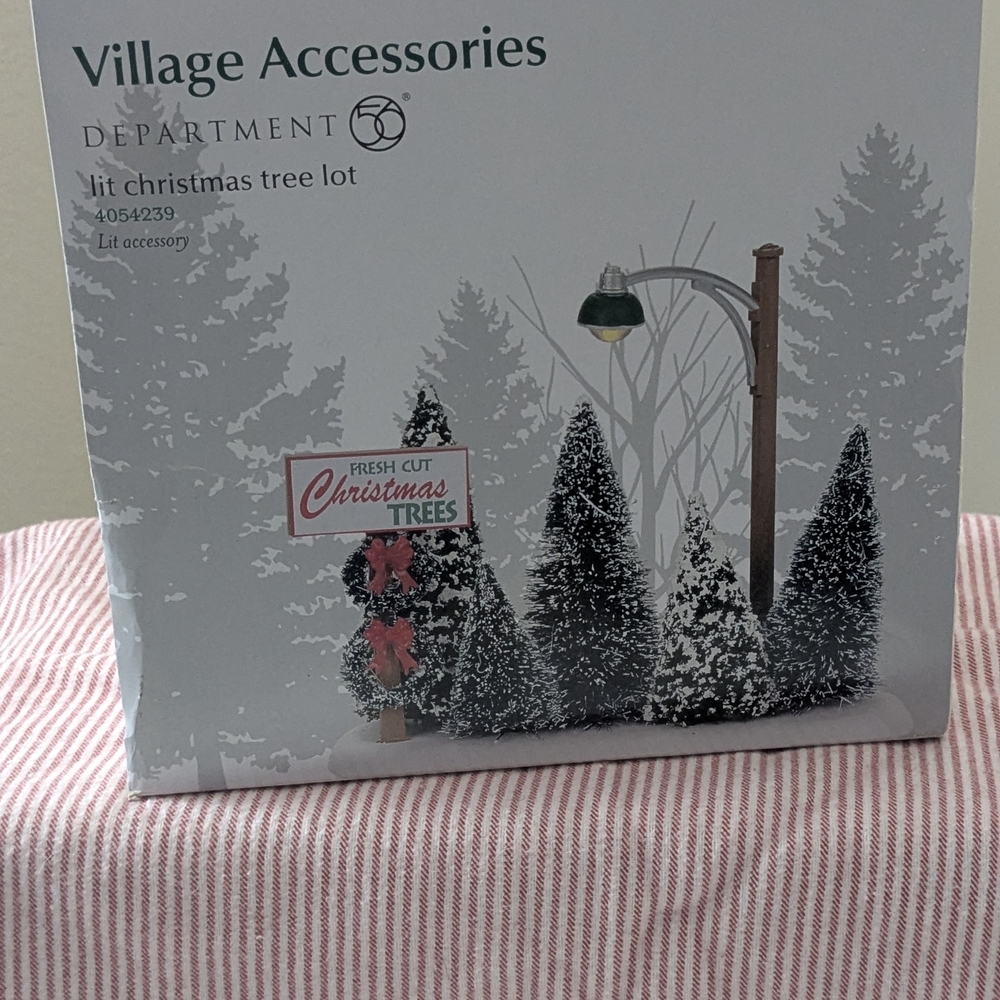 Department 56 Village Accessories Lit Christmas Tree Lot